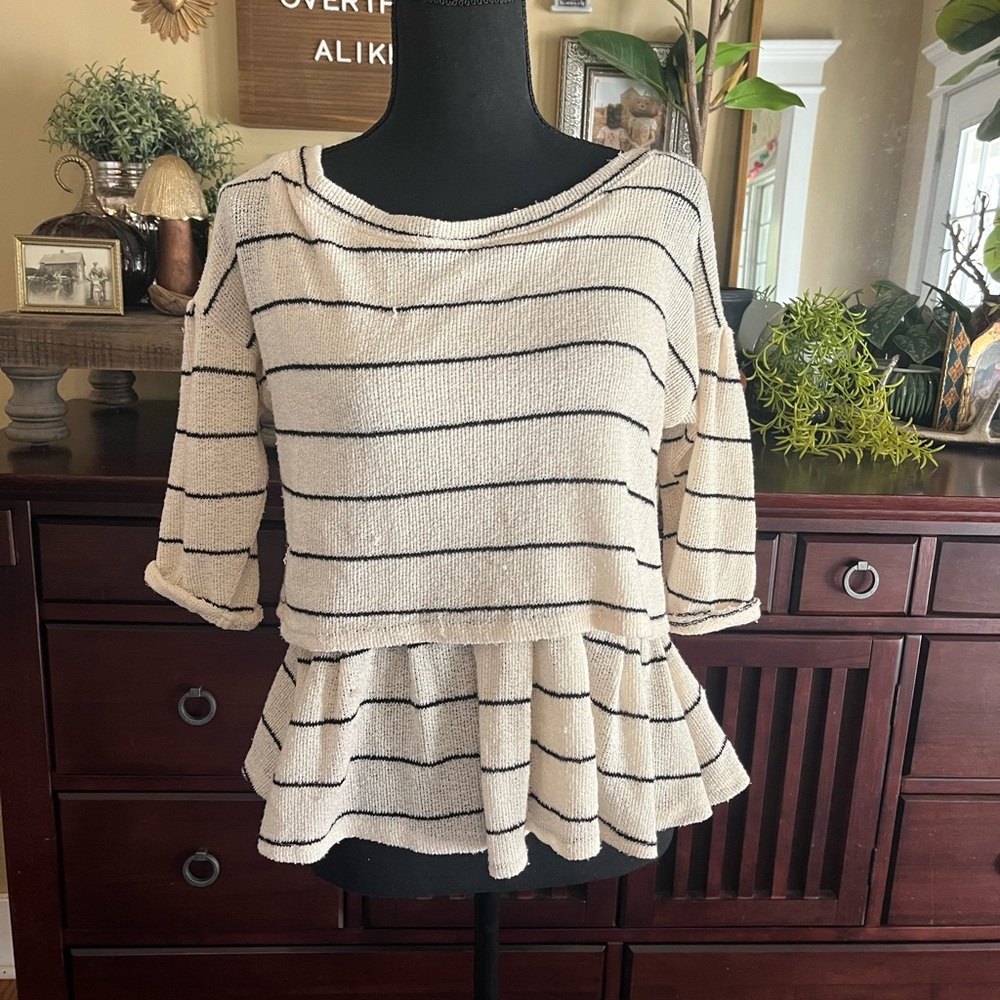 Anthropologie 9-H15 STCL Cream and Black Tiered Striped Women's Blouse Sz XS